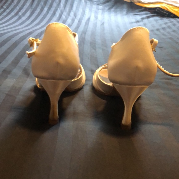 Women’s rhinestone wedding shoes size 8 - Picture 5 of 9